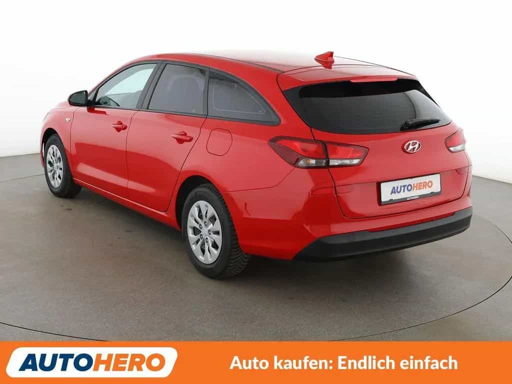 Hyundai i30 1.5 Pure*TEMPO*SHZ*KLIMA*USB*BLUETOOTH* 06/2021-photo-3