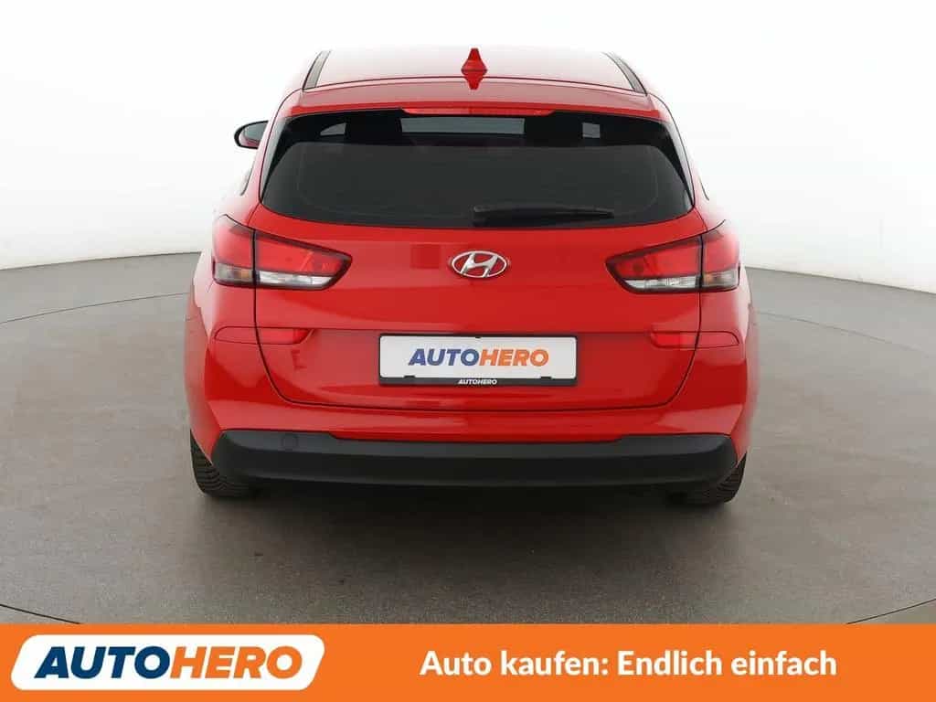 Hyundai i30 1.5 Pure*TEMPO*SHZ*KLIMA*USB*BLUETOOTH* 06/2021-photo-4