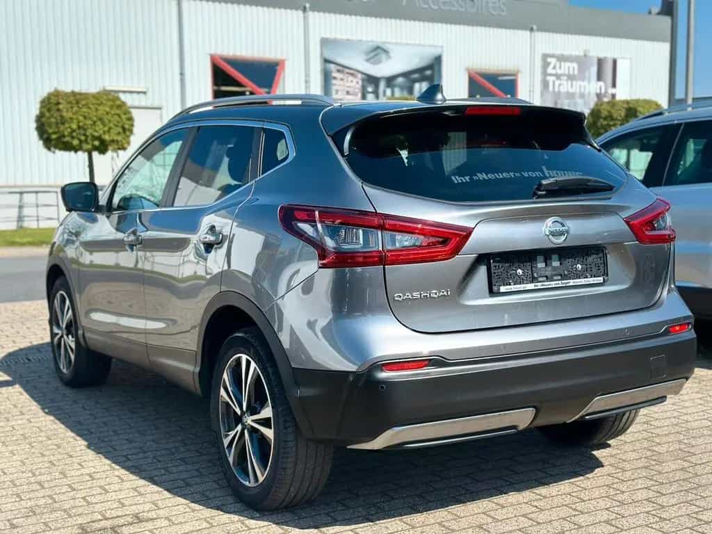 Nissan Qashqai N-Connecta Aut. Navi Pano 09/2017-photo-2