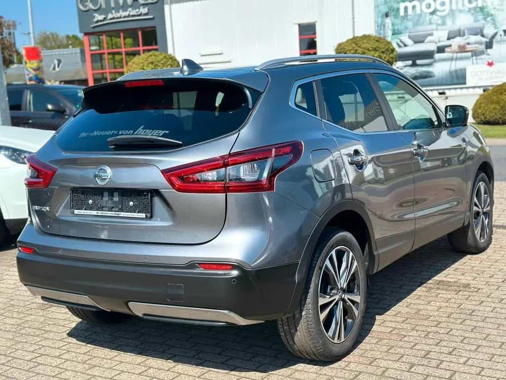 Nissan Qashqai N-Connecta Aut. Navi Pano 09/2017-photo-3