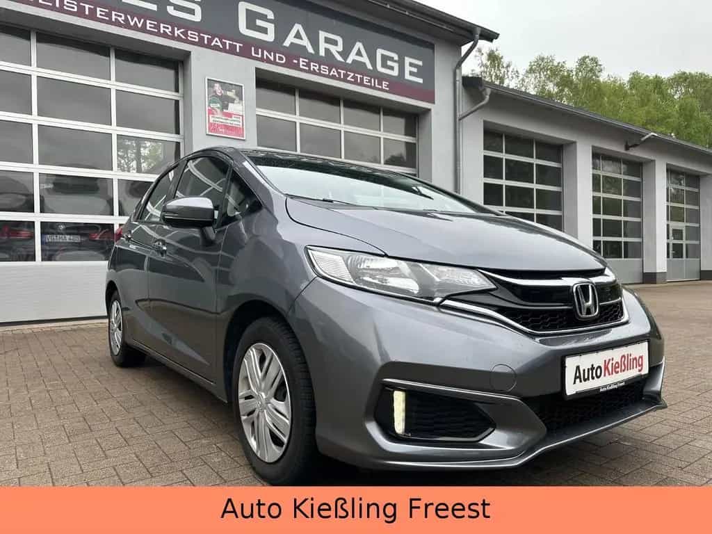 Honda Jazz 1.3 Trend Automatik 1.Hand nur 37 Tkm !! 02/2019-photo-0