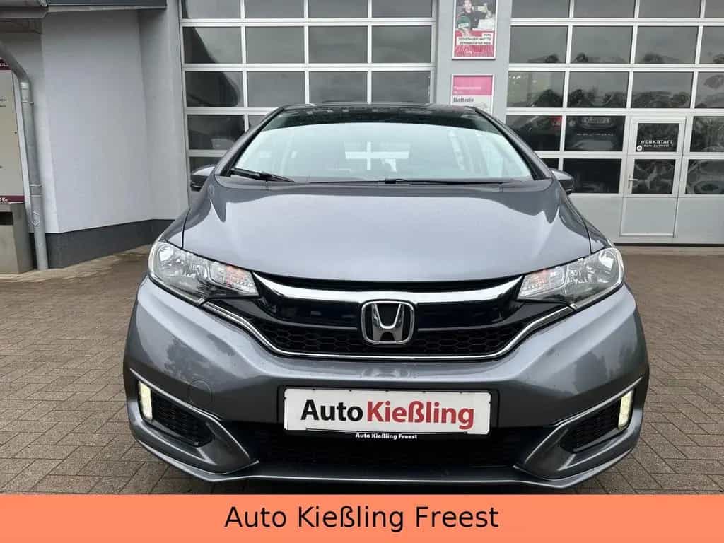 Honda Jazz 1.3 Trend Automatik 1.Hand nur 37 Tkm !! 02/2019-photo-1