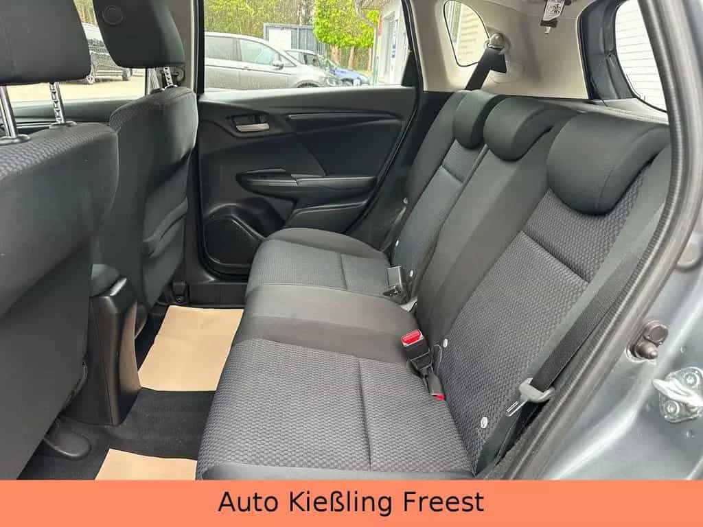 Honda Jazz 1.3 Trend Automatik 1.Hand nur 37 Tkm !! 02/2019-photo-11