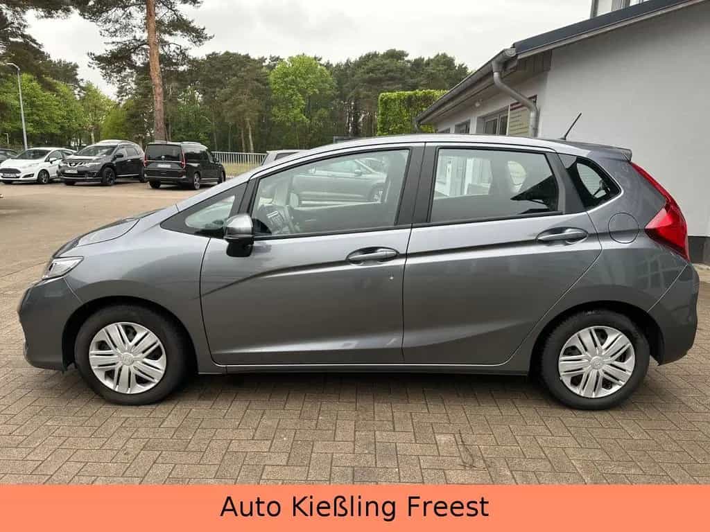 Honda Jazz 1.3 Trend Automatik 1.Hand nur 37 Tkm !! 02/2019-photo-4