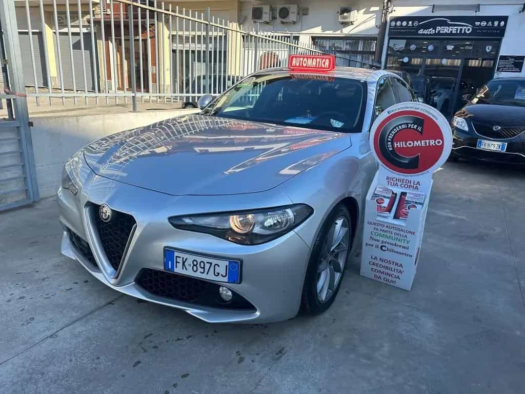Alfa Romeo Giulia 2.2 Turbodiesel 150 CV Busines 10/2017-photo-2