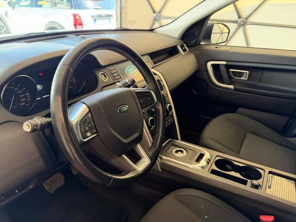 Land Rover Discovery Sport 2.0 TD4 150 CV HSE 04/2016-photo-9