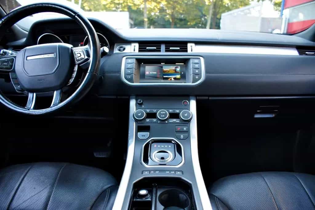 Land Rover Range Rover Rover Evoque R-DYNAMIC SE AWD/PANO/LEDER 05/2019-photo-22