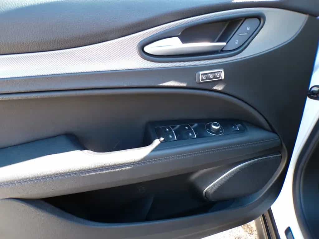 Alfa Romeo Stelvio Lusso Q4 07/2019-photo-10
