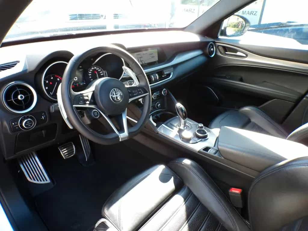 Alfa Romeo Stelvio Lusso Q4 07/2019-photo-11
