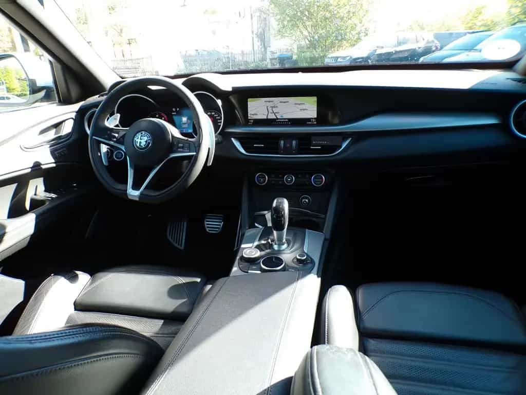 Alfa Romeo Stelvio Lusso Q4 07/2019-photo-5