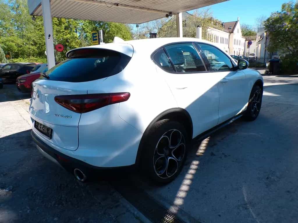 Alfa Romeo Stelvio Lusso Q4 07/2019-photo-6
