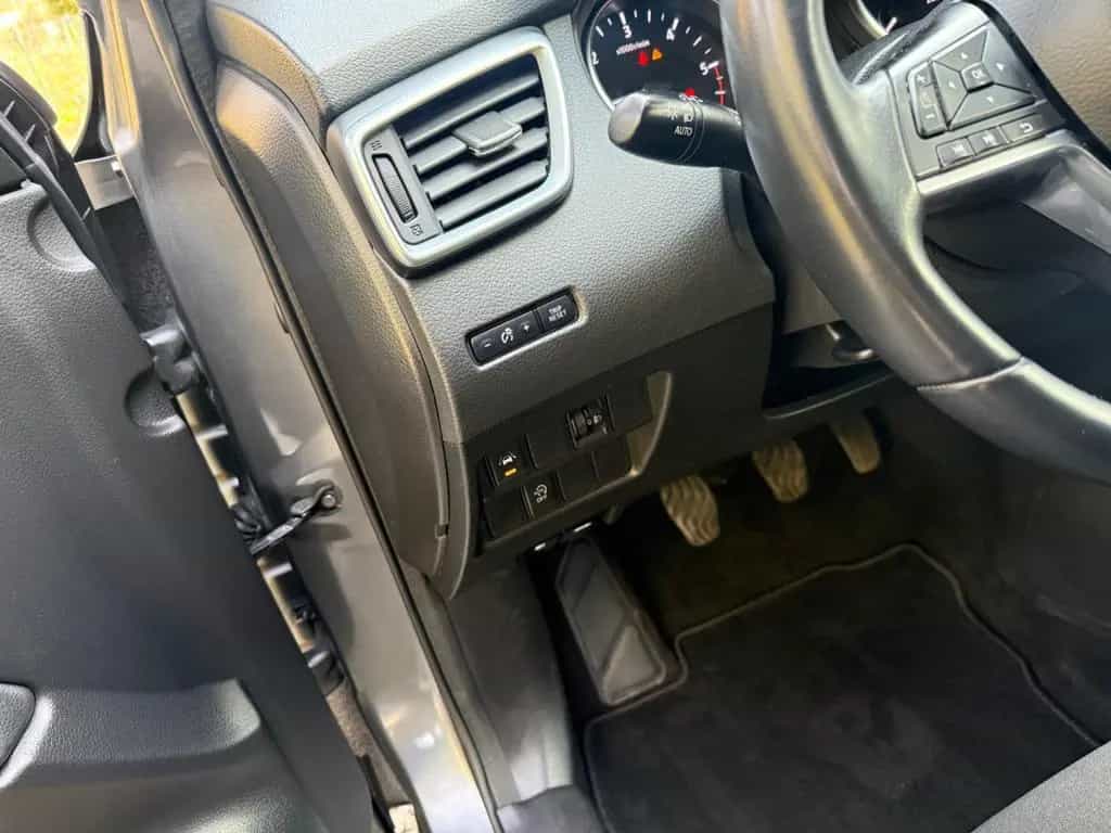 Nissan Qashqai N-Connecta Navi Kamera Panoram. 06/2018-photo-10