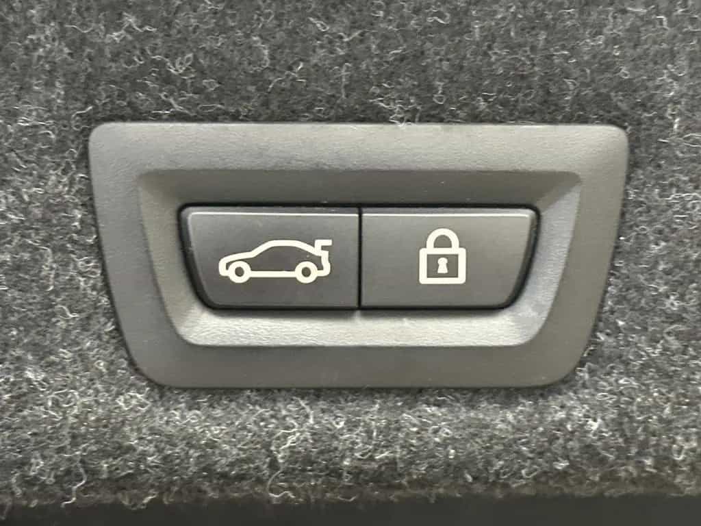 BMW 5 Series d xDrive M-Sport NAV+LASER+HUD+20ZO+GLASDACH 08/2022-photo-5