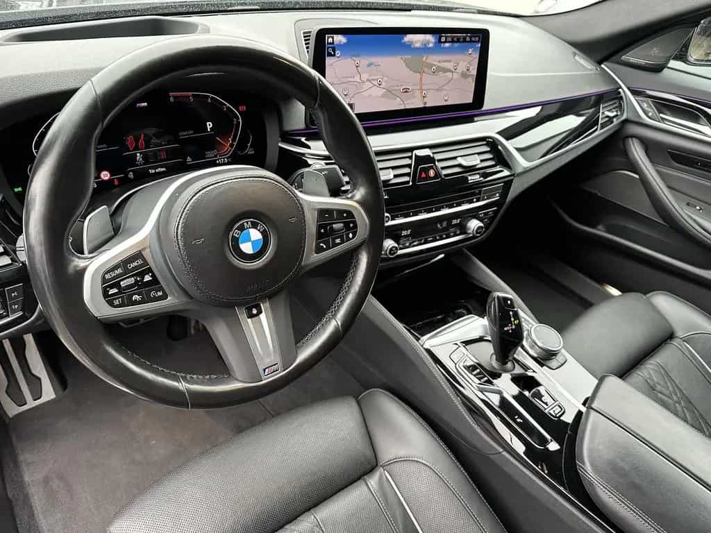 BMW 5 Series d xDrive M-Sport NAV+LASER+HUD+20ZO+GLASDACH 08/2022-photo-6
