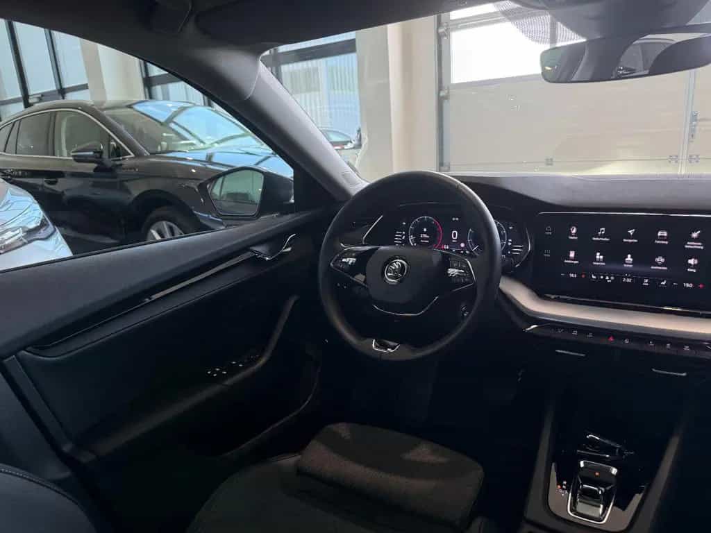 Skoda Octavia Clever 2.0 TDI DSG AID/LED/PANO/STHZ/AHK 12/2021-photo-8
