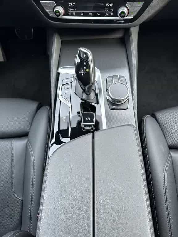 BMW 5 Series d xDrive M Sport NAV+LASER+HEADUP+KAM+19ZO+PP 11/2022-photo-12