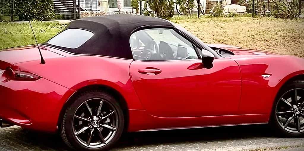 Mazda MX-5 2.0 SKYACTIV-G 160 Exclusive-Line Exclu... 03/2017-photo-4