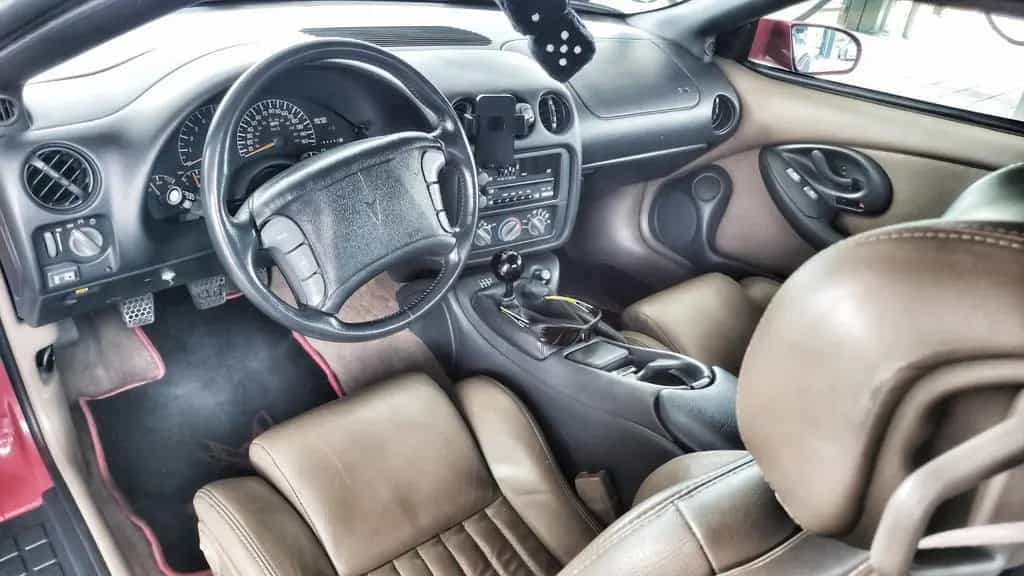 Pontiac Trans Am 02/1994-photo-11