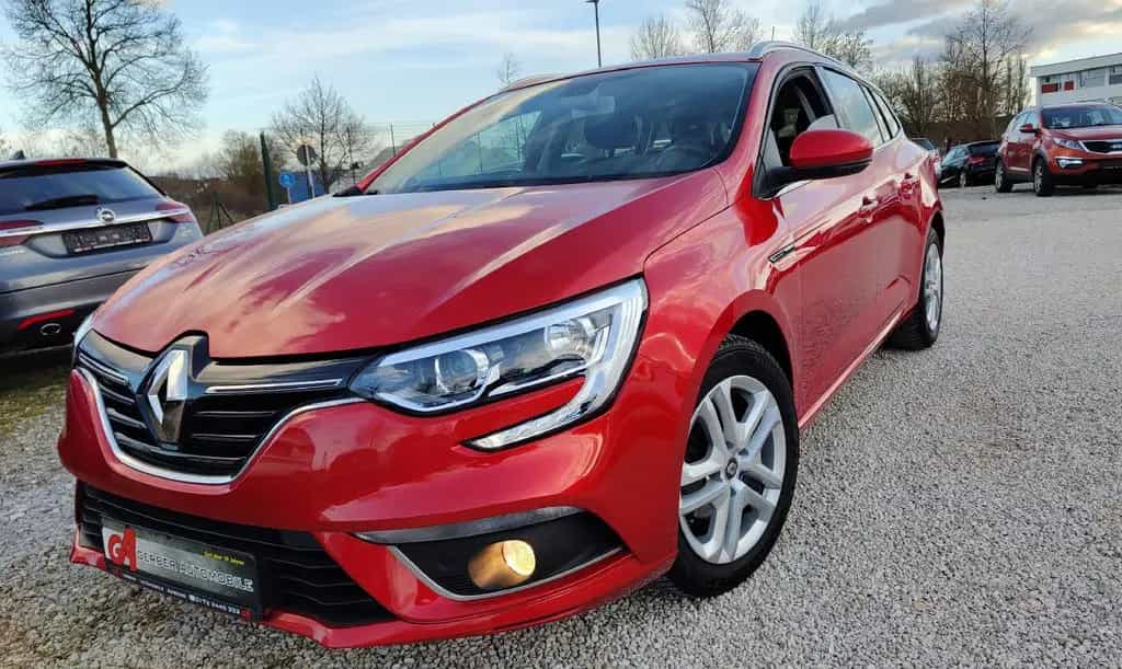 Renault Megane IV 1.3 TCe Grandtour Business Edition** 05/2019-photo-0