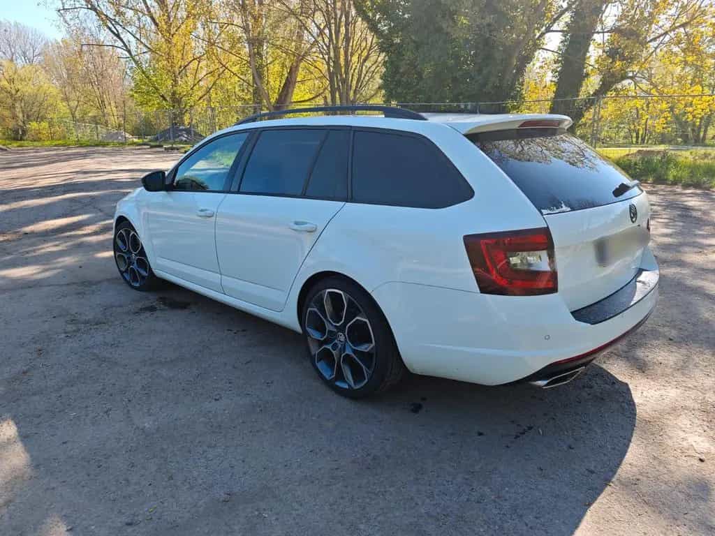 Skoda Octavia Combi 5E Facelift RS DSG 06/2017-photo-1