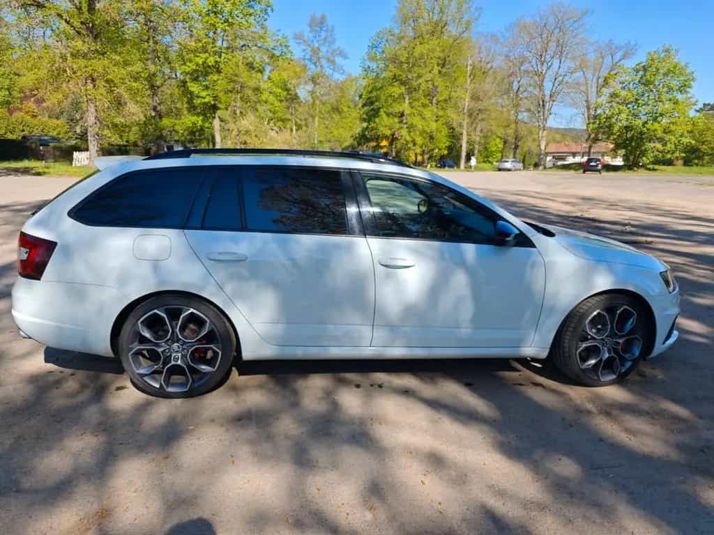 Skoda Octavia Combi 5E Facelift RS DSG 06/2017-photo-3