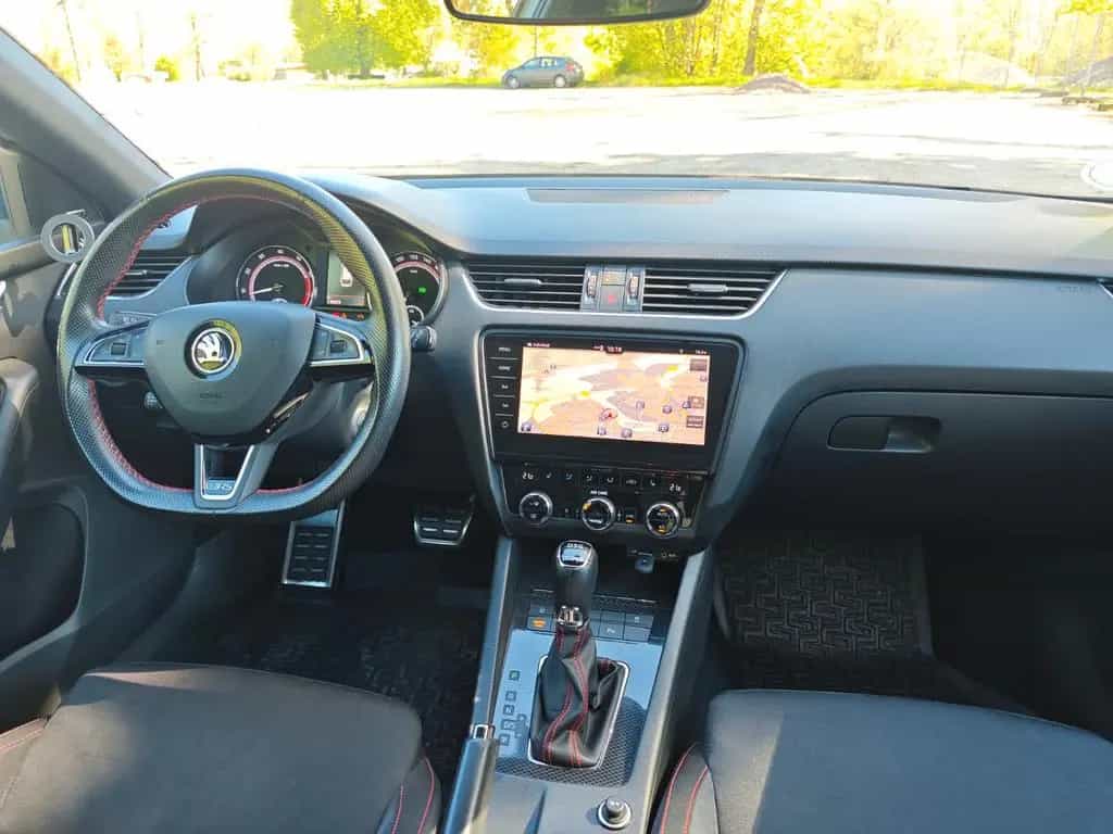 Skoda Octavia Combi 5E Facelift RS DSG 06/2017-photo-6
