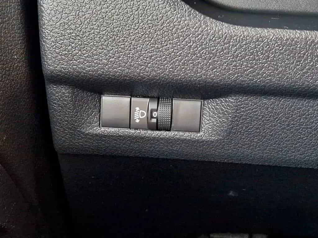 Opel Vivaro Kasten Edition M L2 Lang +Regalsystem 06/2021-photo-32