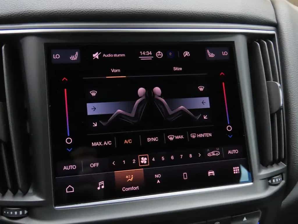 Maserati Levante Q4 3.0 V6 Autom. 360° Kamera Panorama 03/2021-photo-11