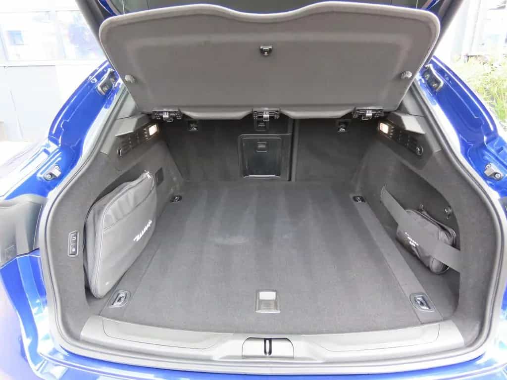 Maserati Levante Q4 3.0 V6 Autom. 360° Kamera Panorama 03/2021-photo-17