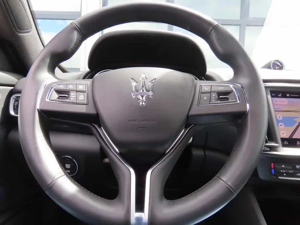 Maserati Levante Q4 3.0 V6 Autom. 360° Kamera Panorama 03/2021-photo-6