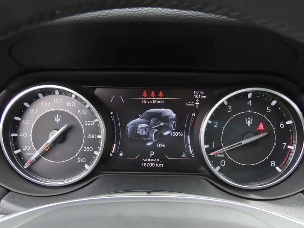 Maserati Levante Q4 3.0 V6 Autom. 360° Kamera Panorama 03/2021-photo-7