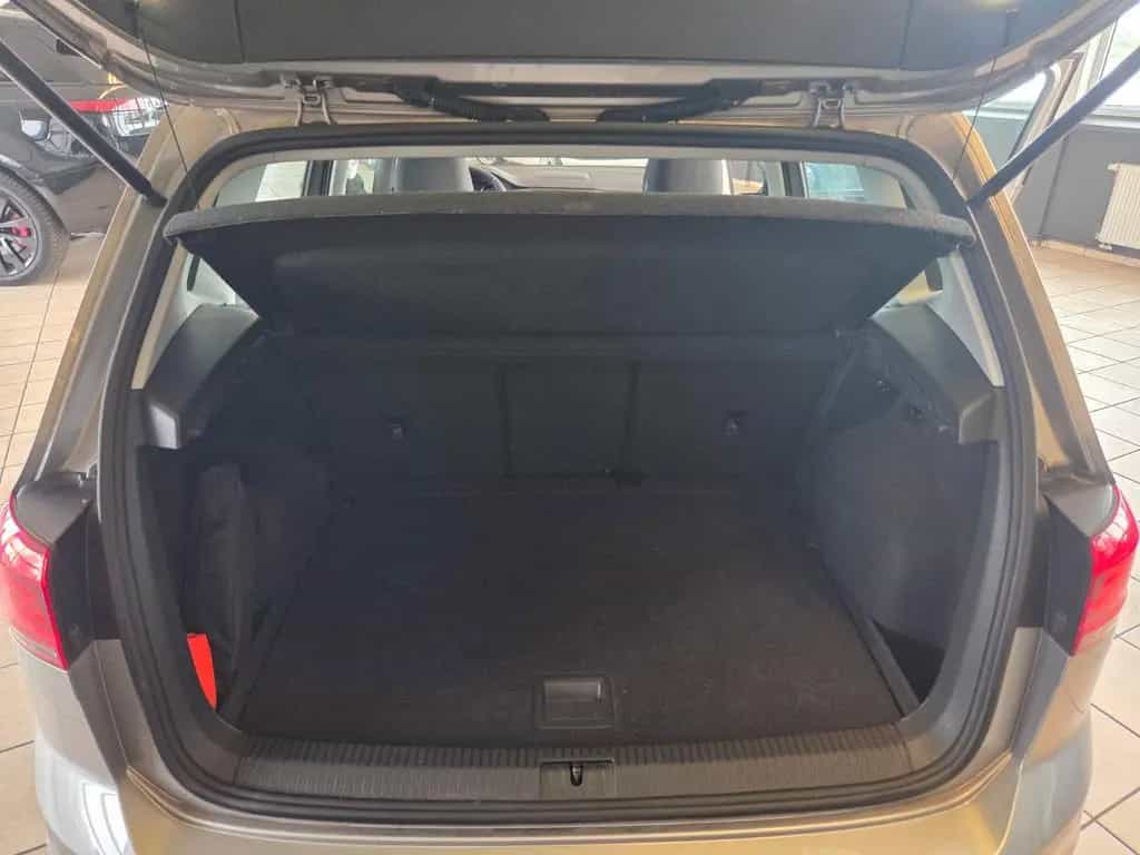 Volkswagen Golf VII Sportsvan 1.5 TSI Automatik 08/2018-photo-23