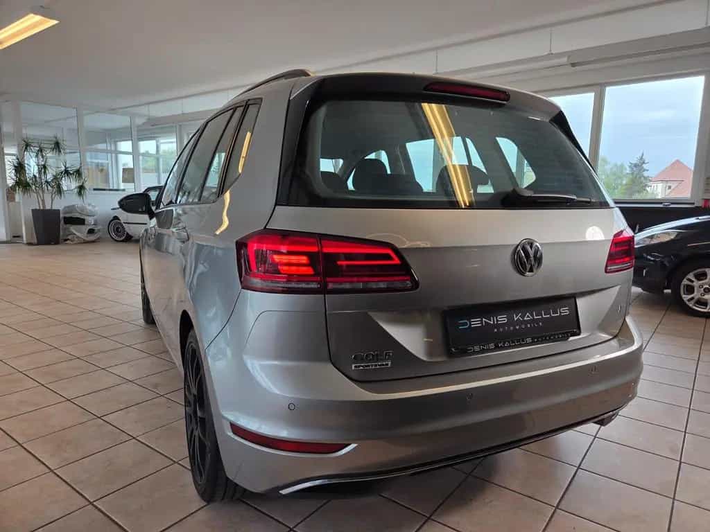 Volkswagen Golf VII Sportsvan 1.5 TSI Automatik 08/2018-photo-46