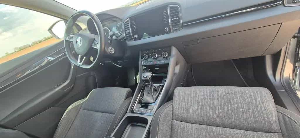 Skoda Karoq 1.5l TSI ACT DSG 150 PS | 1. H... 07/2019-photo-4