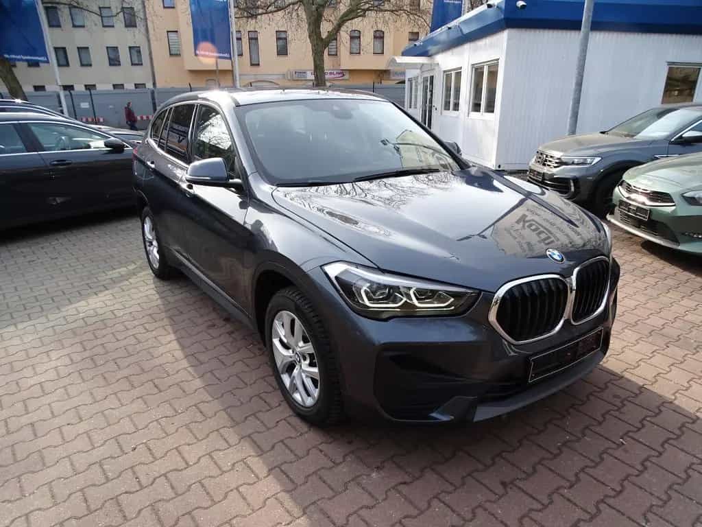 BMW X1 sDrive 18 i Advantage Steptronic 10/2022-photo-6