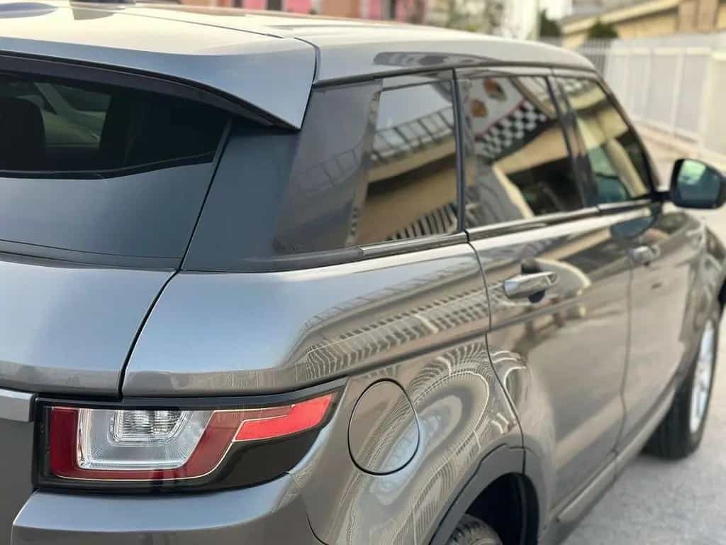 Land Rover Range Rover Evoque 2.0 DIESEL 150 CV 5p. SE AUT. 4X4 09/2017-photo-8