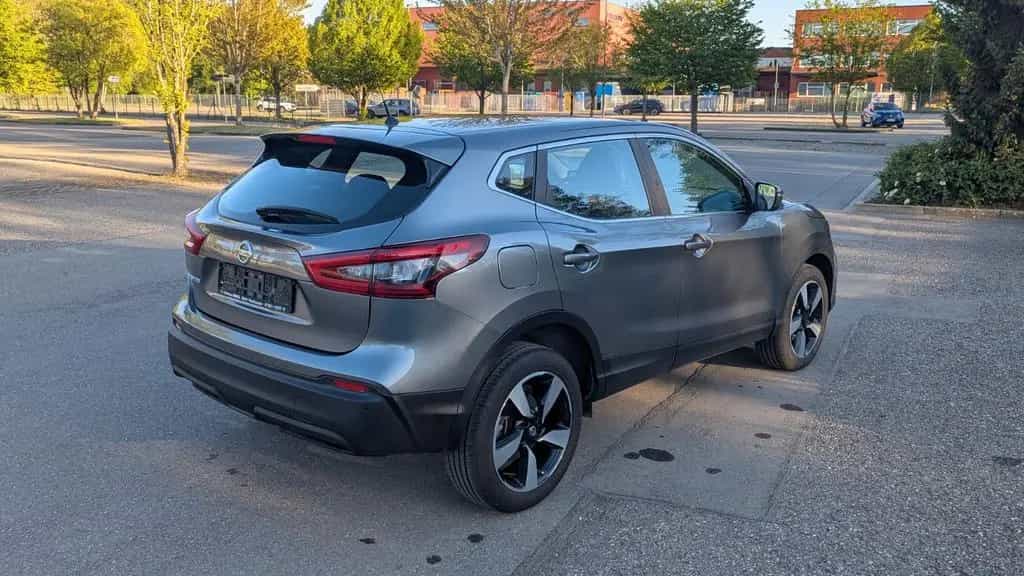 Nissan Qashqai 1.2 DIG-T | Facelift 18 Zoll DAB 10/2017-photo-3