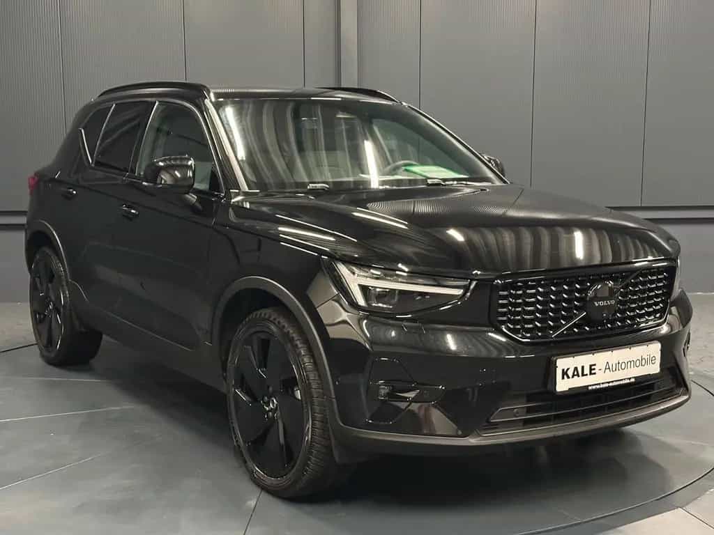 Volvo XC40 Plus Black Edition *20Zoll*360°*Privacy*LED 07/2025-photo-6