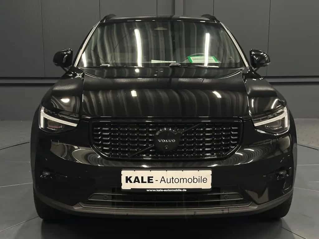 Volvo XC40 Plus Black Edition *20Zoll*360°*Privacy*LED 07/2025-photo-7