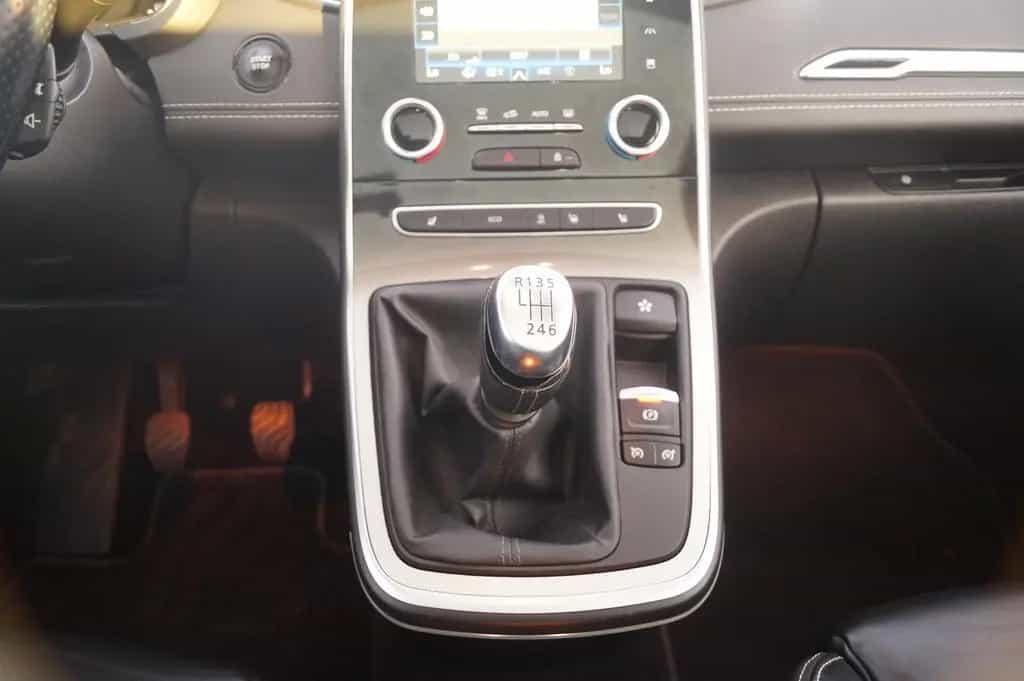 Renault Grand Scenic IV Initiale Paris 7Sitze Kamera Nav 09/2018-photo-13