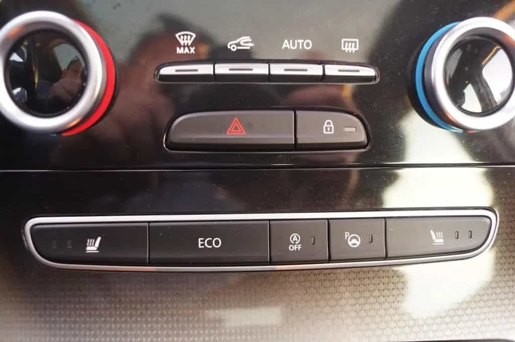 Renault Grand Scenic IV Initiale Paris 7Sitze Kamera Nav 09/2018-photo-22