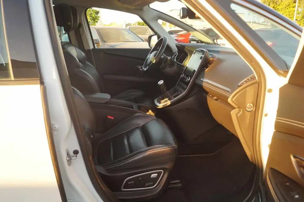 Renault Grand Scenic IV Initiale Paris 7Sitze Kamera Nav 09/2018-photo-4