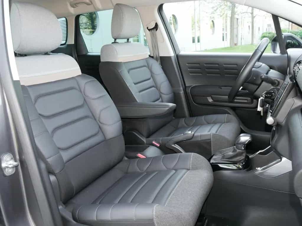 Citroën C3 Aircross Citroen C3 Aircross Shine 1,2 PurTech 130 PS LED 04/2023-photo-4