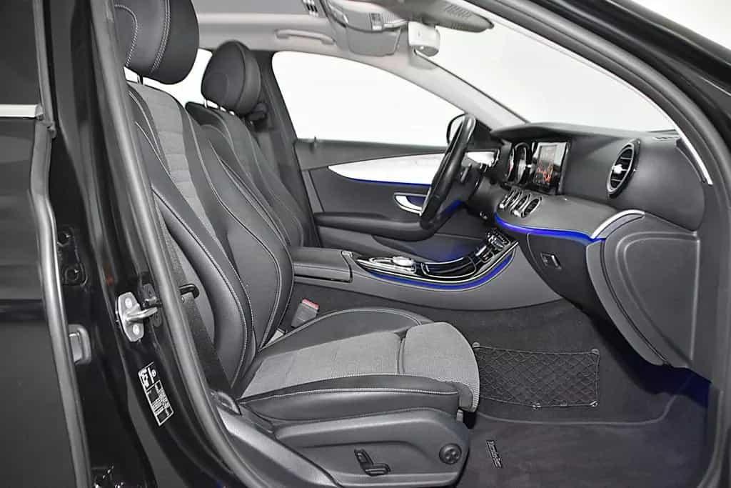 Mercedes-Benz E-Class 220 D T AVANTGARDE *FINANZIERUNG MÖGLICH* 01/2017-photo-27