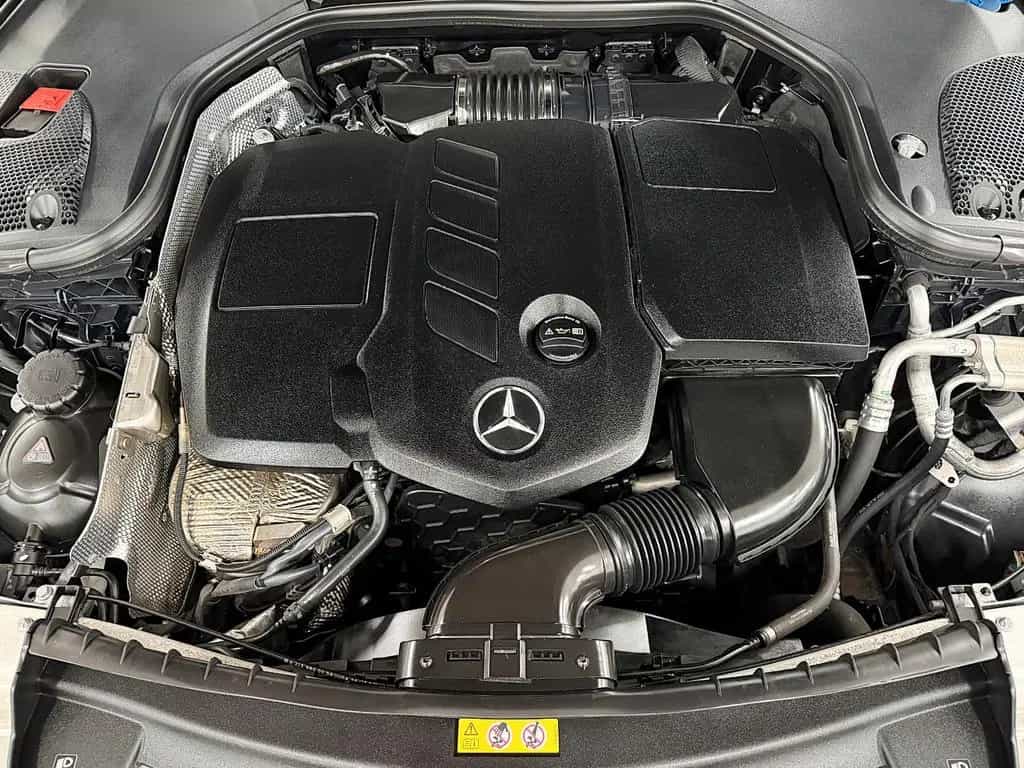 Mercedes-Benz E-Class 220 D T AVANTGARDE *FINANZIERUNG MÖGLICH* 01/2017-photo-34