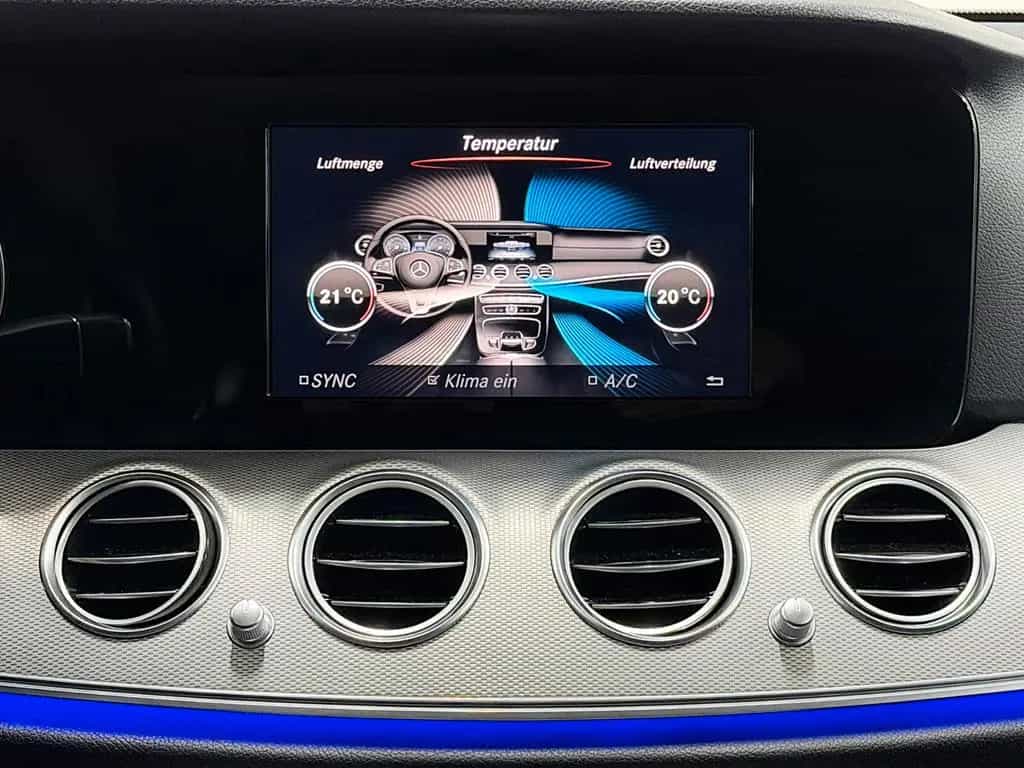 Mercedes-Benz E-Class 220 D T AVANTGARDE *FINANZIERUNG MÖGLICH* 06/2017-photo-12