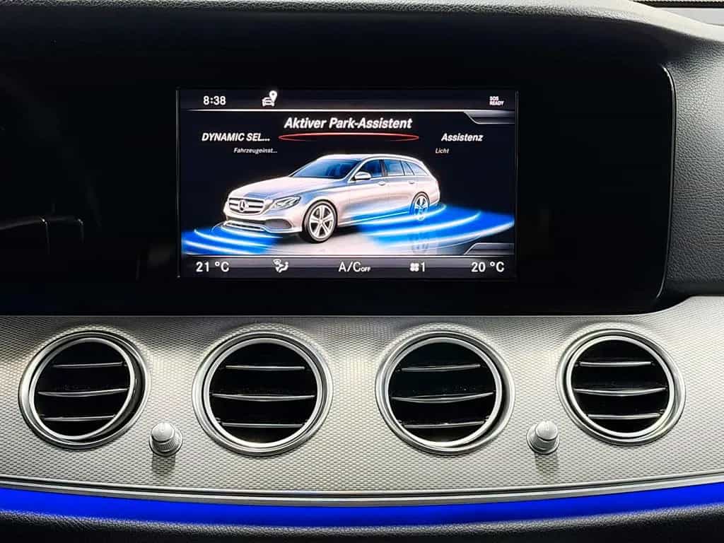 Mercedes-Benz E-Class 220 D T AVANTGARDE *FINANZIERUNG MÖGLICH* 06/2017-photo-13