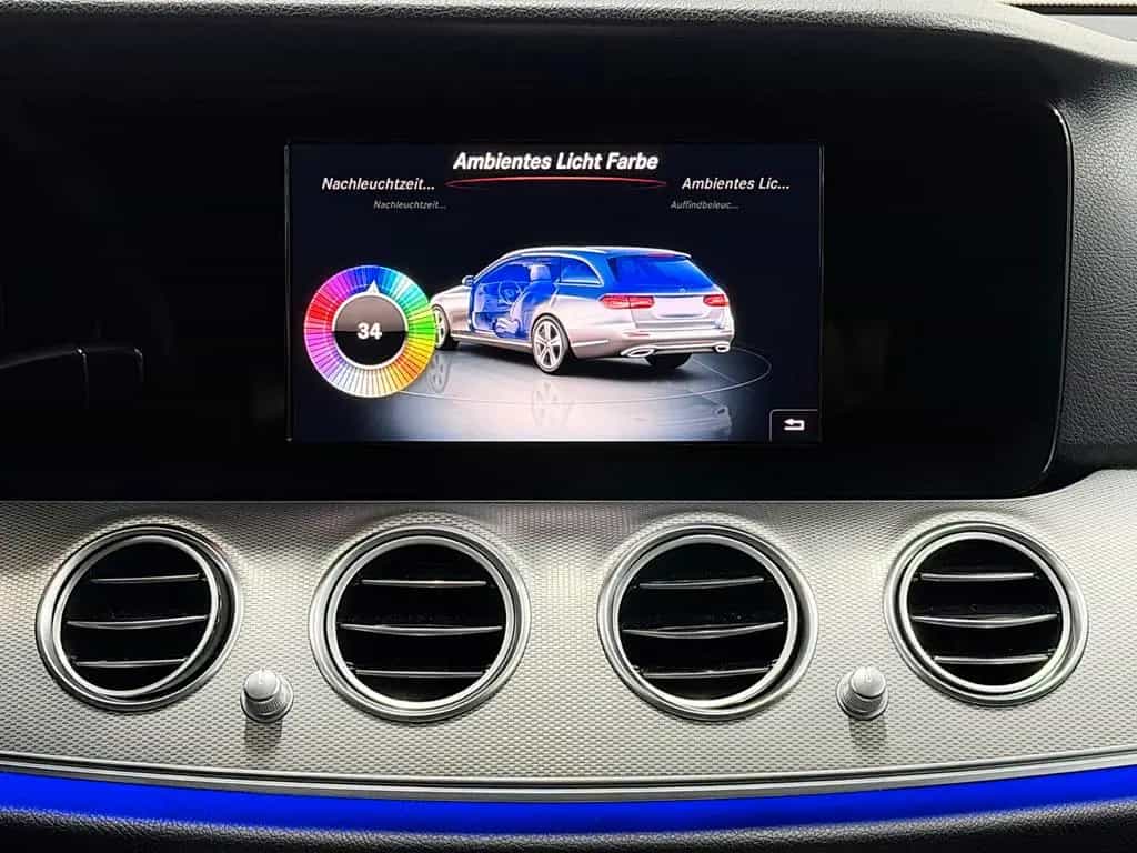 Mercedes-Benz E-Class 220 D T AVANTGARDE *FINANZIERUNG MÖGLICH* 06/2017-photo-17