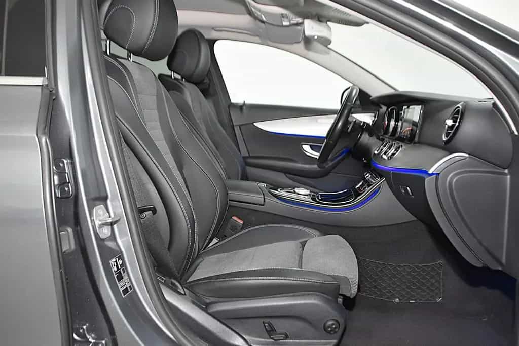 Mercedes-Benz E-Class 220 D T AVANTGARDE *FINANZIERUNG MÖGLICH* 06/2017-photo-26