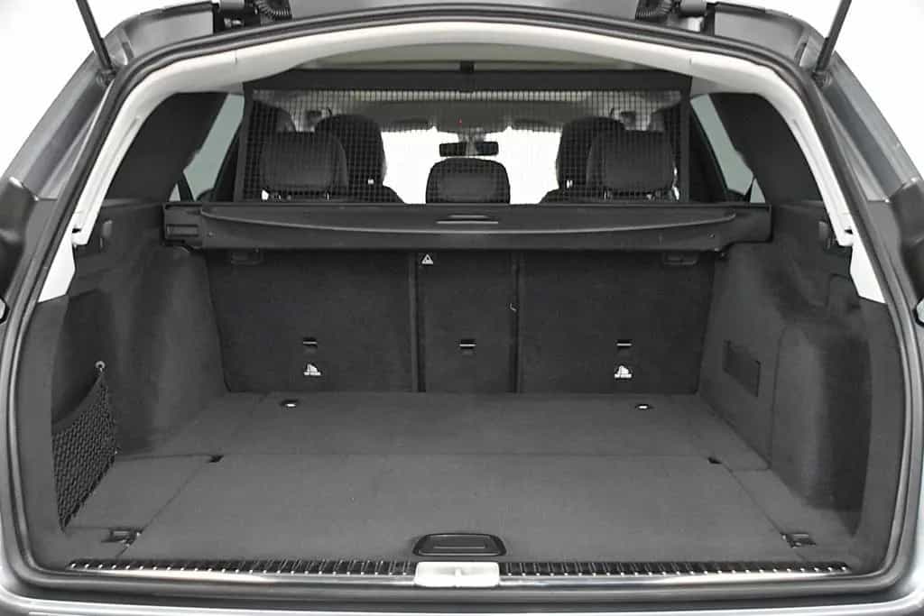 Mercedes-Benz E-Class 220 D T AVANTGARDE *FINANZIERUNG MÖGLICH* 06/2017-photo-29
